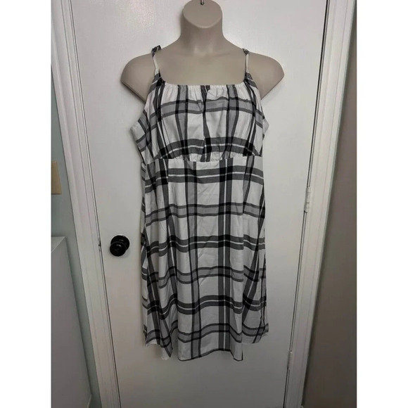 Plaid Midi Dress with zipper closure Forever 21 Size 2X #1123 - Picture 1 of 9